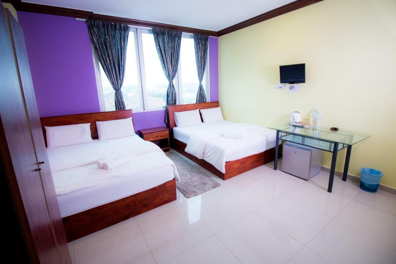 Saujana City Hotel Bandar Saujana Putra Esterno foto