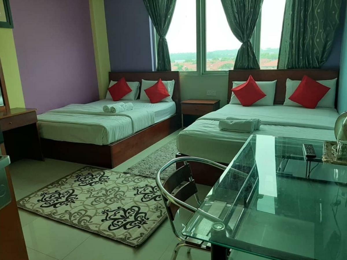 Saujana City Hotel Bandar Saujana Putra Esterno foto