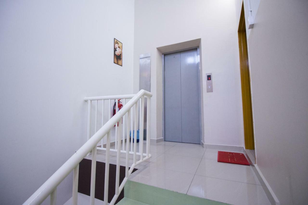 Saujana City Hotel Bandar Saujana Putra Esterno foto